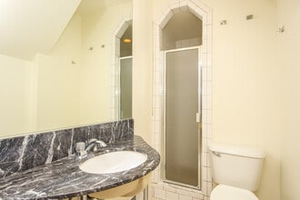 507 Mack Rd in Ann Arbor, MI - Foto de edificio - Building Photo