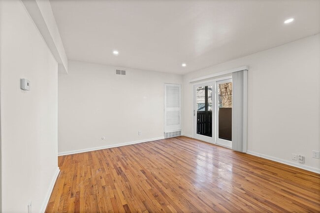 4903-4913 Walnut St in Kansas City, MO - Building Photo - Building Photo