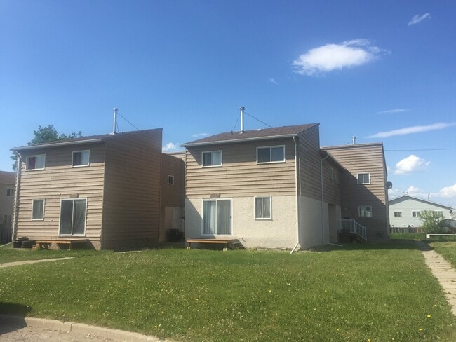 property at 102 102 Ave