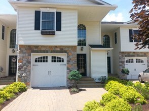 The Orchards in Old Forge, PA - Foto de edificio - Building Photo