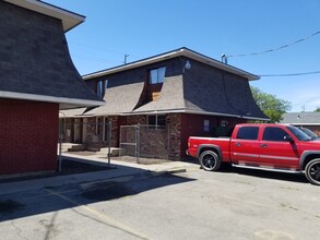 1117 Willow St in Yakima, WA - Foto de edificio - Building Photo