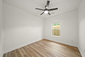 6206 Lyndhurst Dr in Houston, TX - Building Photo - Building Photo