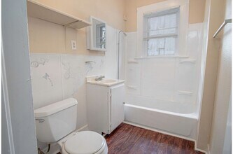 111 S Olive St in San Antonio, TX - Building Photo - Building Photo