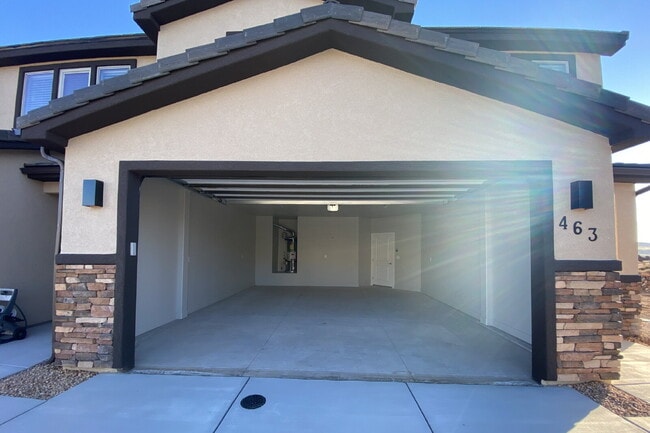 property at 463 N 480 W
