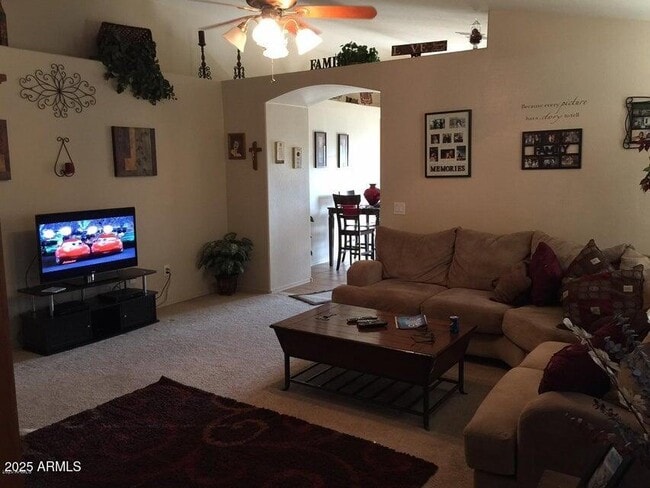 24133 W Tonto St in Buckeye, AZ - Foto de edificio - Building Photo