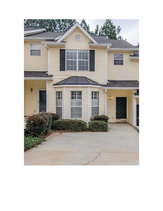 140 Brentwood Dr in Newnan, GA - Foto de edificio