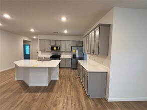 1824 Marlin Spike Dr in Leander, TX - Building Photo - Building Photo