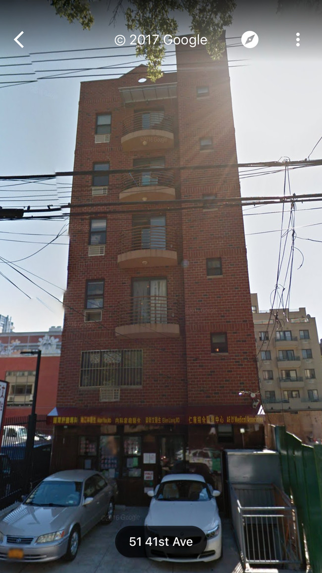 132-52 41st Ave in Flushing, NY - Foto de edificio - Building Photo