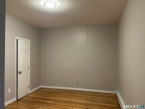 68 Anderson St in Naugatuck, CT - Building Photo - Building Photo