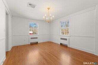 111 Lyons Plain Rd in Weston, CT - Building Photo - Building Photo