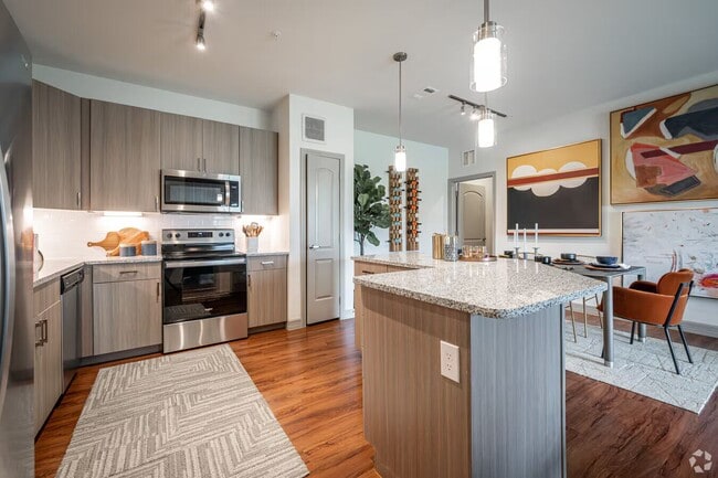 1972 Spring Stuebner Rd in Spring, TX - Foto de edificio - Building Photo