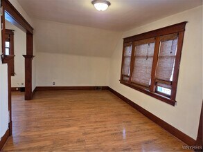 212 Newburgh Ave in Buffalo, NY - Building Photo - Building Photo