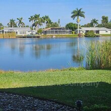 15930 Lake Candlewood Dr in Ft. Myers, FL - Foto de edificio - Building Photo