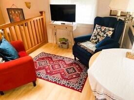 205 Virginia Ave, Unit Delightful Studio in Sebastopol, CA - Building Photo