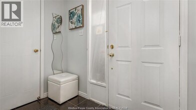 1297 Southpark Ln in Windsor, ON - Building Photo - Building Photo