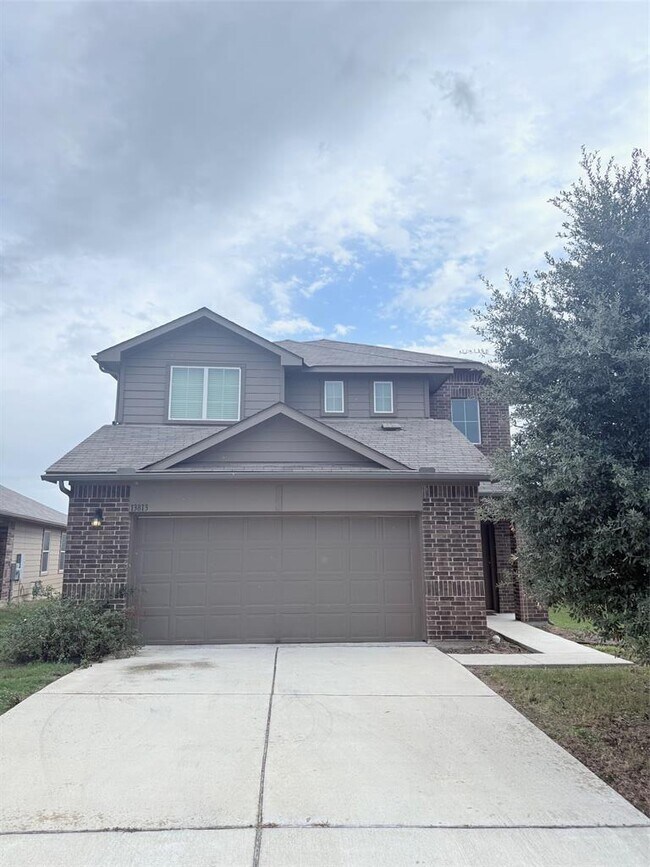 13813 Geelong Dr in Pflugerville, TX - Foto de edificio - Building Photo