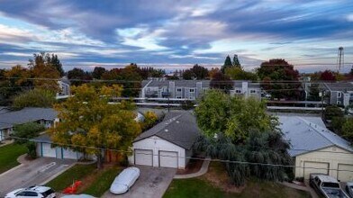 10242 S White Rock Rd in Rancho Cordova, CA - Building Photo - Building Photo
