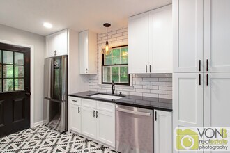 2552 Hidden Hills Dr in Marietta, GA - Building Photo - Building Photo
