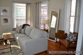 435 Hanover St, Unit 3B in Boston, MA - Building Photo - Building Photo