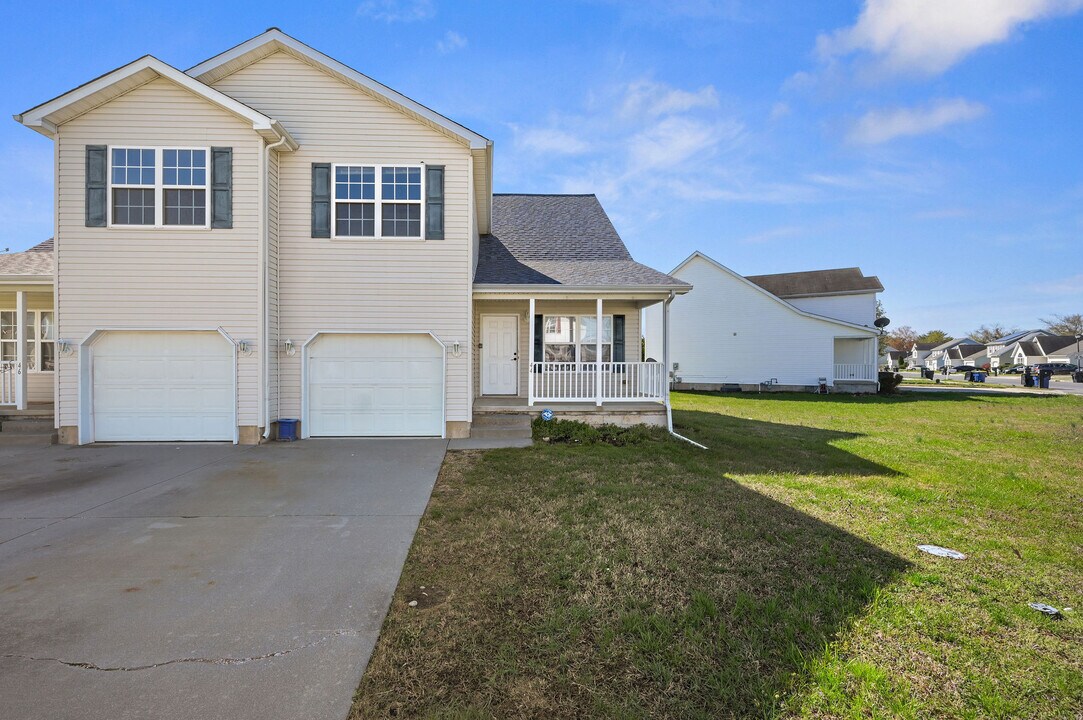 44 Moriarty St in Dover, DE - Building Photo