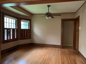 621 State St N, Unit 1 in Waseca, MN - Foto de edificio - Building Photo