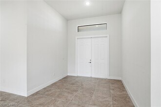 2303 NW 18th Pl in Cape Coral, FL - Building Photo - Building Photo