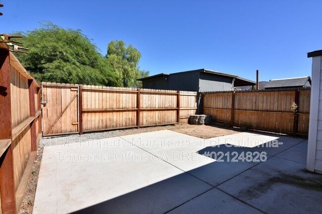 32330 Shrimp Ln in Winchester, CA - Building Photo - Building Photo