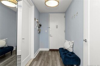 1 Broad St in Stamford, CT - Building Photo - Building Photo