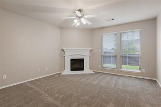 12913 Farmington Dr in Fort Worth, TX - Building Photo - Building Photo