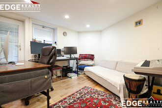 141 Elm St, Unit 1 in Cambridge, MA - Building Photo - Building Photo