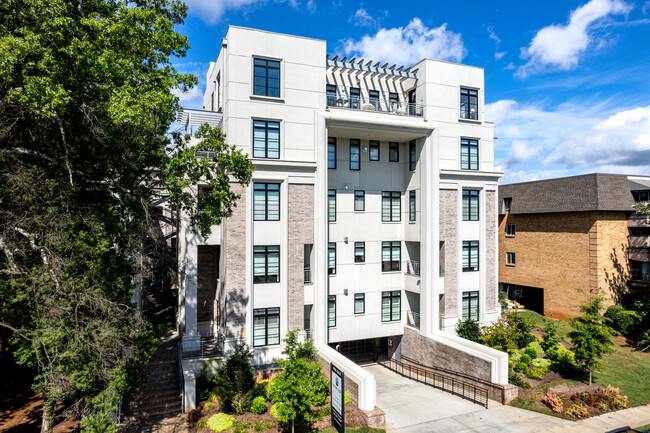 Opus Myers Park in Charlotte, NC - Foto de edificio - Building Photo