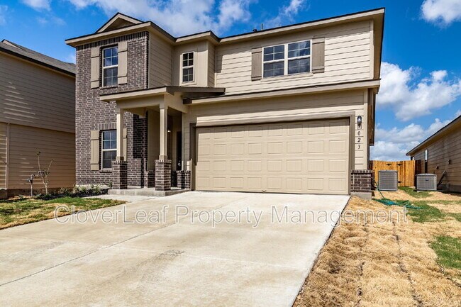 5023 Topaz Bnd in San Antonio, TX - Building Photo - Building Photo