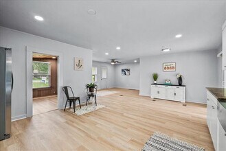 2940 Piper Rd in Pearland, TX - Building Photo - Building Photo