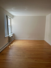 3710 N Pine Grove Ave, Unit STUDIO in Chicago, IL - Building Photo - Building Photo