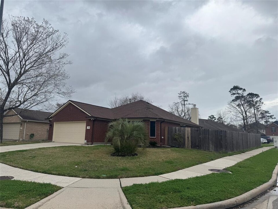 19402 Pinewood Mist Ln in Humble, TX - Building Photo