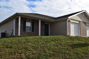 21050 Homer Rd in St. Robert, MO - Building Photo