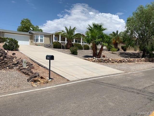 3101 Mulberry Dr in Bullhead City, AZ - Building Photo