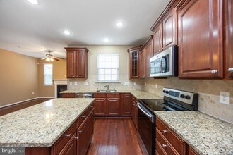 846 Oriole Ave in Glen Burnie, MD - Building Photo - Building Photo