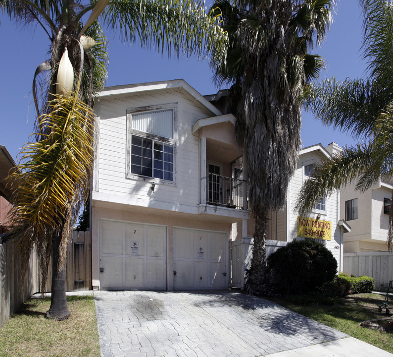 4475 Winona Ave in San Diego, CA - Foto de edificio