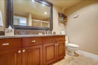 187 Kingston Ct W in Coronado, CA - Building Photo - Building Photo