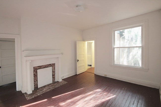 299 West St, Unit 2 in Pittsburgh, PA - Building Photo - Building Photo