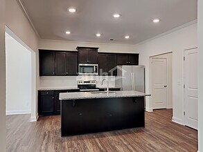 637 Woodall Rd in Stockbridge, GA - Building Photo - Building Photo