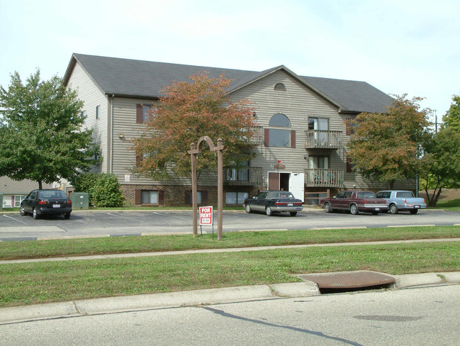 Greenbrier Apartments in Middletown, OH - Building Photo - Building Photo