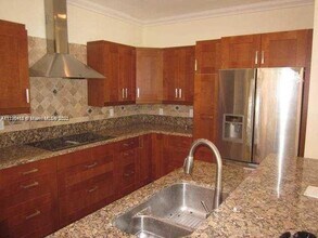 606 SW 10th St-Unit -0 in Fort Lauderdale, FL - Building Photo - Building Photo
