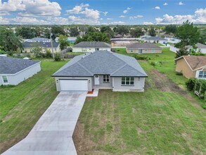 15755 SW 19th Terrace in Ocala, FL - Foto de edificio - Building Photo
