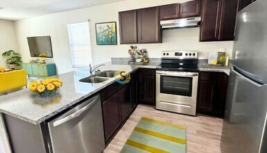 6522 Sweetbay Ln in Jacksonville, FL - Building Photo - Building Photo