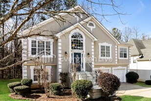 2385 Lake Royale Dr in Riverdale, GA - Building Photo