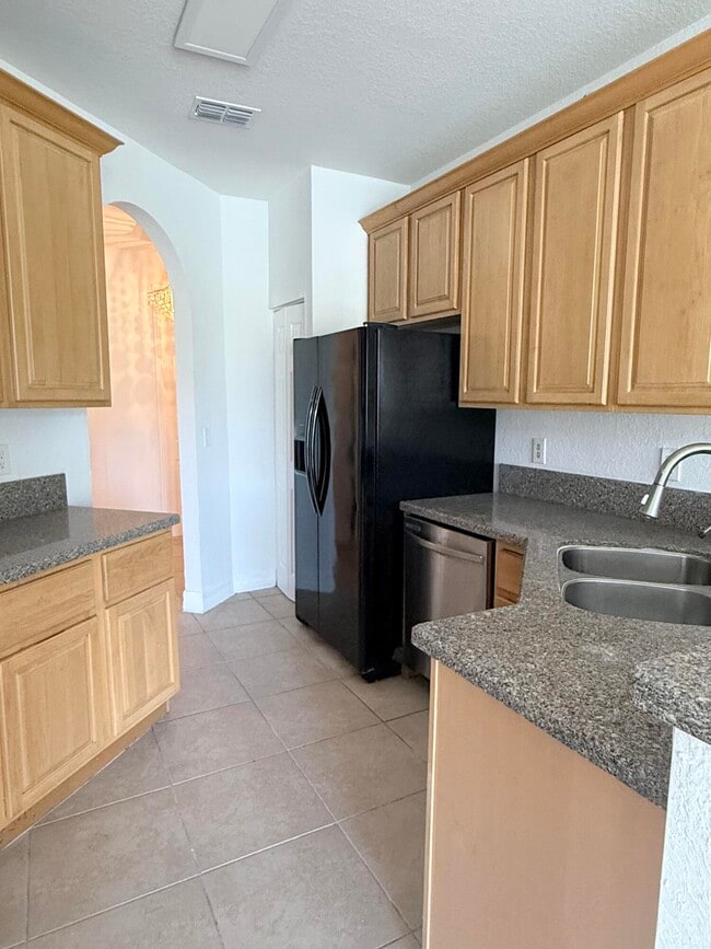 820 Pipers Cay Dr in West Palm Beach, FL - Foto de edificio - Building Photo