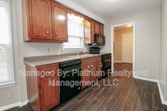 904 Cal Ct in Clarksville, TN - Building Photo - Building Photo