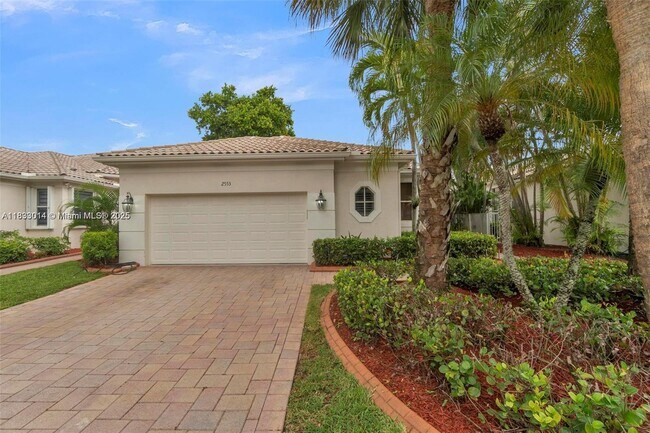 2553 Bay Pointe Dr in Weston, FL - Building Photo - Building Photo